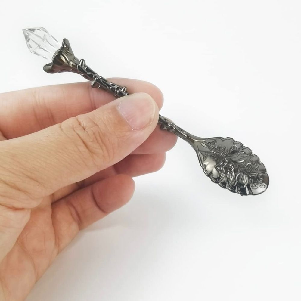 4 black tone Retro Coffee Spoons Crystal Alloy Spoons Vintage Carved Co…
